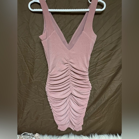 The Dress That Can Make Anyone Have Curves! Blush Bodycon Dress Women’s XXS - Picture 3 of 5